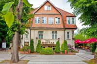 Villa Jedynak Hotel dekat Lighthouse Swinoujscie