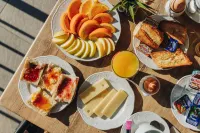 Hôtel et Résidence Benista - Homestays