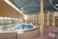DoubleTree by Hilton Hotel Holland - Pools