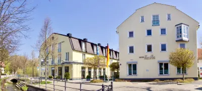 Hotel Zur Post فنادق في Ismaning