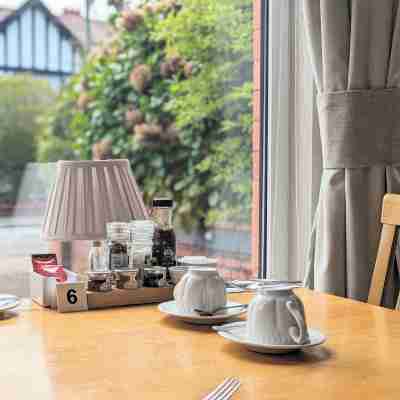 Sunnycroft Private Hotel Dining/Meeting Rooms