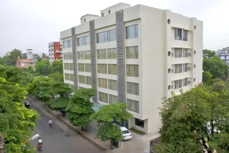 Shantai Hotel Отели рядом с достопримечательностью «Магал Гарден»