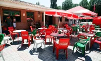 Camping Fuentes Blancas Hotels in Rubena