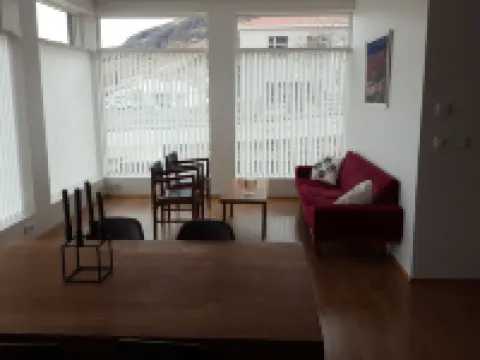 賽季斯菲爾澤公寓酒店 塞濟斯菲厄澤酒店