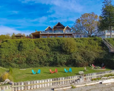 Camano Island Inn Hotels in Camano