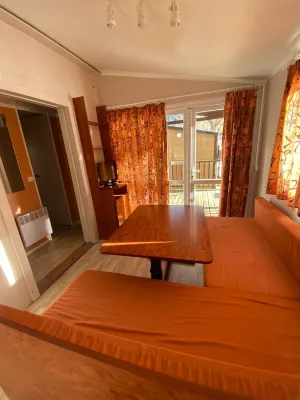 Camping Bungalows la Borda del Pubill