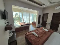White House Beach Resort, Nagaon Hotel di Chaul