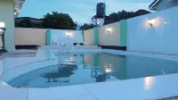 KM Executive Lodge