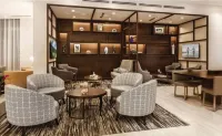 Hyatt Place Indianapolis/Fishers - parking