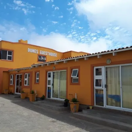 Dunes Guesthouse Отели в г. Уолфиш-Бей