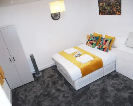 アパートメント - スリープス 5 & フリー パーキング ハーロウのホテル