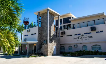 Playa Palmera Beach Resort Отели в г. Las Lagunas de Nisibon