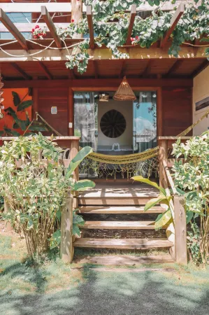 Pôr do Sol Eco Suítes Отели рядом с достопримечательностью «Taipús de fora»