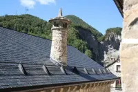 Albergue Casa de Broto Hotels in Sobrarbe