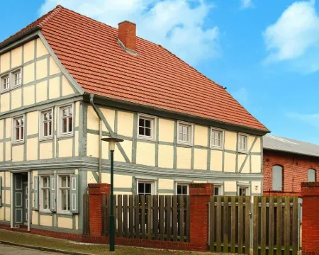 Ferienhaus Rosenhof, Lenzen レンツェンのホテル