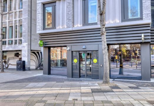 4. 허브 바이 프리..