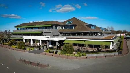 Van der Valk Hotel Akersloot / A9 Alkmaar Отели в г. West-Graftdijk