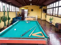 Hostal Iquique Hotels near Brena