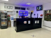 Hotel Coastalbay 2 & Golf Cart Rental - 2-Star