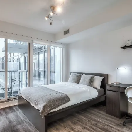 INFIVILLA Suites Eaton Center