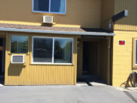 Townhouse Inn & Suites Hotels in Altamont