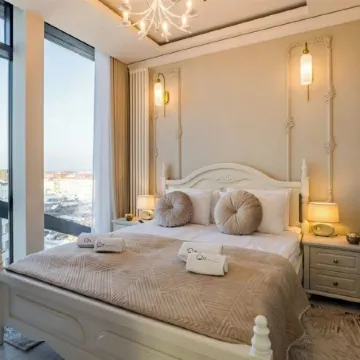 Q18 ApartHotel Отели рядом с достопримечательностью «Старый рынок»