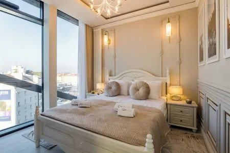 Q18 ApartHotel Отели рядом с достопримечательностью «City Hall»