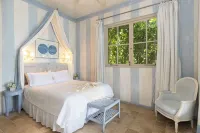 Villa Caprichosa Boutique Hotels - Balcony