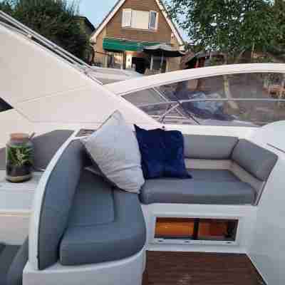 Romantic 3Beds Yacht Escape on Thames Others