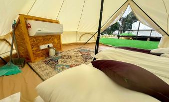 Dnamie Glamping - Lux Tent