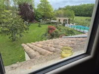 Au petit bonheur Hotels in Pujols