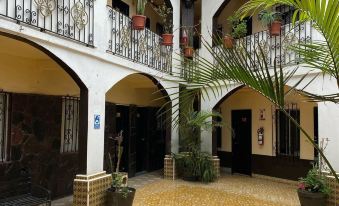 Hotel Yolanda