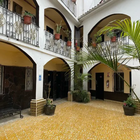 Hotel Yolanda