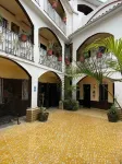 Hotel Yolanda Hotels near Museo de Cera