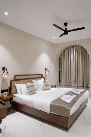 Kaas by Safarnama - Boutique Hotel Отели рядом с достопримечательностью «Sankat Mochan Hanuman Temple»