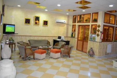 Hotel Taghrast Отели рядом с достопримечательностью «Caves of Jijel»