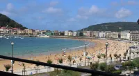 SEAFRONT LUXURY STUDIO by www.SanSebastianApartments.es