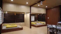 The 47 House - parking