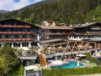 Baumhaus by Hotel Gassner Hotels in Neukirchen am Grossvenediger