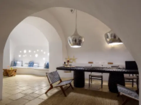 Nefeles Luxury Suites Hotels in Santorini