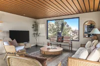 Stargazing Dome and in-Ground Pool - Cozy Mountain Oasis