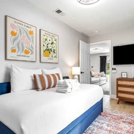 5Br Spring Break - Saltwater Pool & Patio! Near Beaches & Downtown St. Pete