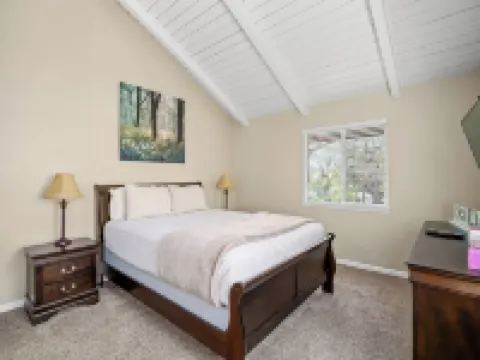 New! Arcade Games, Hot Tub,  Fire Pit, BBQ, 3:2