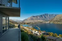 MODERN ALPINE LIVING WITH SPECTACULAR VIEW - 2-Star