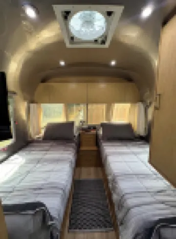 Sip & Soak: Airstream Glamping, Hot Tub on Seneca Wine Trail