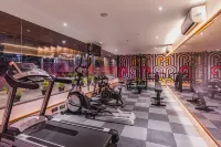 Ginger Bharuch - gimnasio