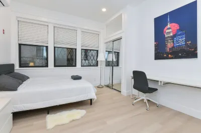 Elegant 4BR Luxury Duplex in chic Upper West Side Upper West Side/어퍼 웨스트 사이드 호텔