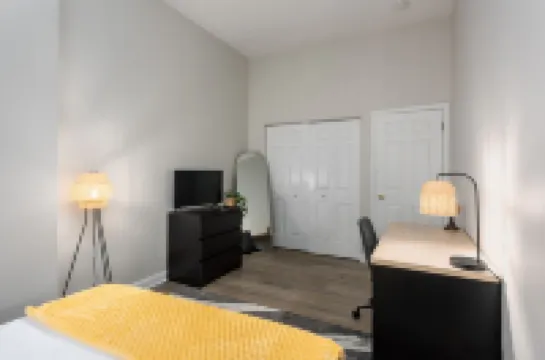 Soulard Gem-Cozy APT- Walk to Downtown STL! WIFI Hotels in 