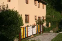 Hostel Flores Hotels in Zakanje