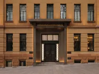 Capella Sydney Hotels near The Rocks